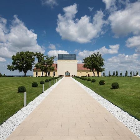 Ladanjsko Imanje Principovac Bed and Breakfast Ilok Buitenkant foto